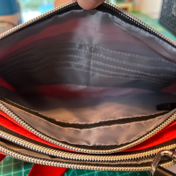 NWT IHKWIP ORANGE CROSSBODY BAG WITH ADJUSTABLE STRAPS - Picture 6 of 8